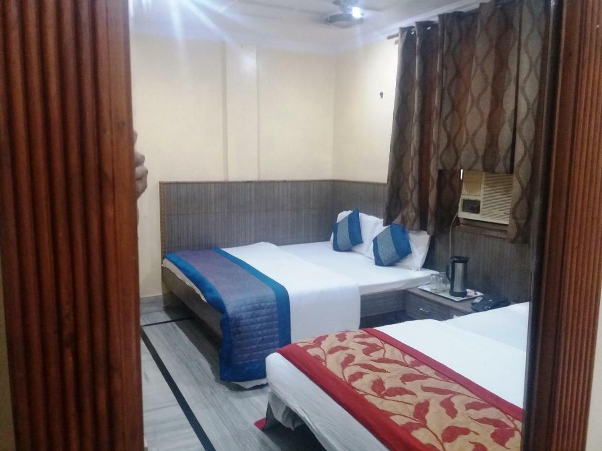 ניו דלהי Hotel Roma Villa מראה חיצוני תמונה